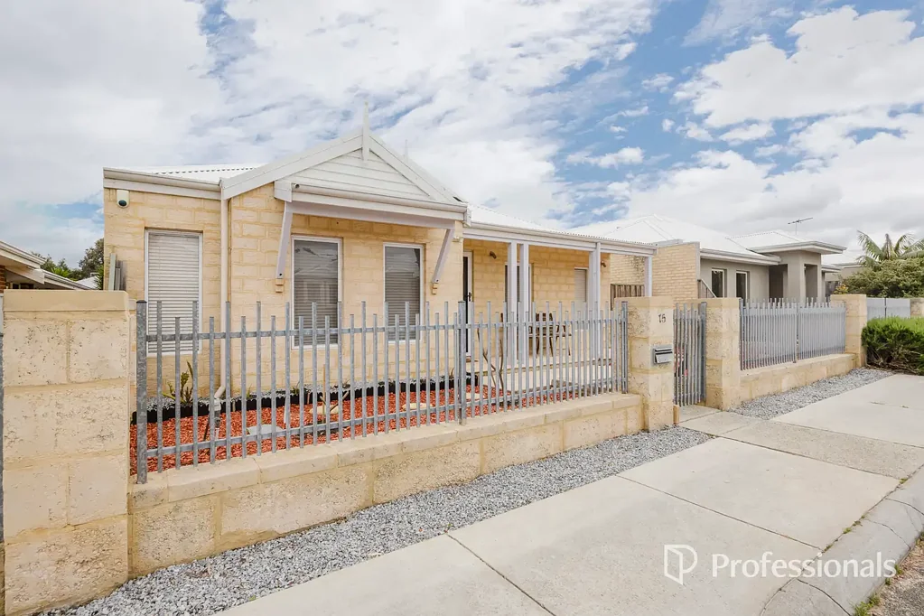 Yanchep 3 Slaapkamer SPACIOUS 3x2 WITH EXTRA's!!