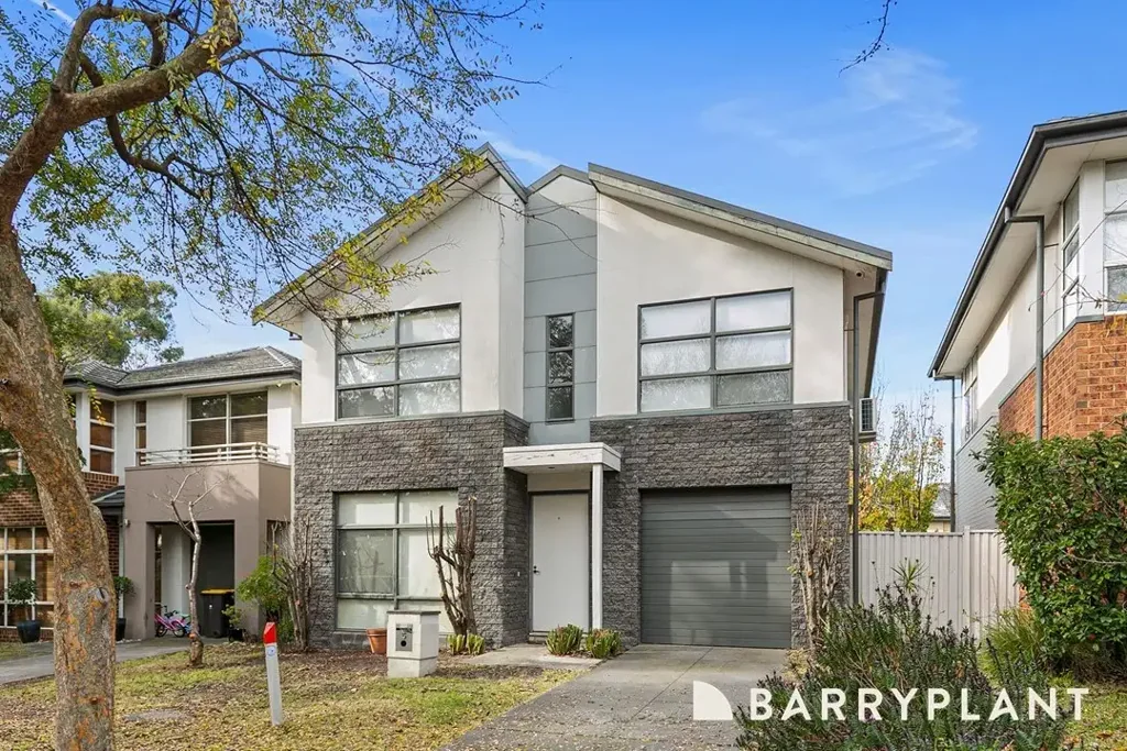 Spacious living in Waverley Park Estate.