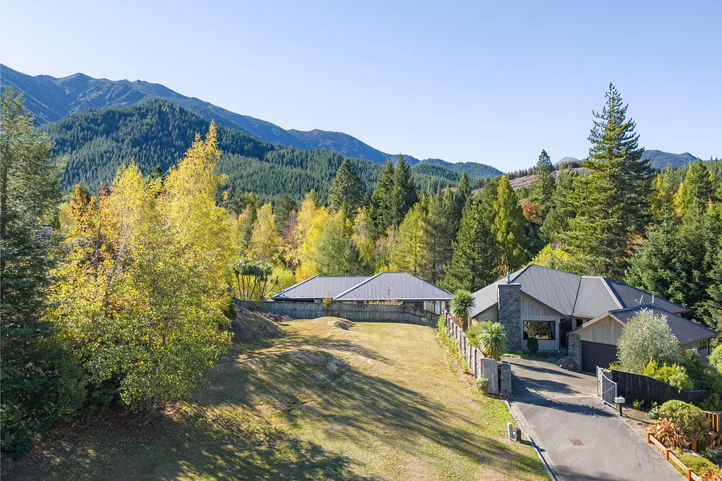 Hanmer Springs  Where the mountains meet the sky!