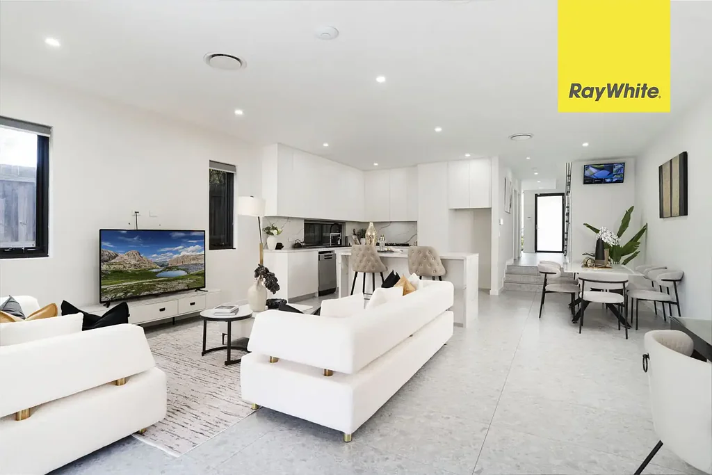 Lidcombe 4房  靠近新全砖豪华联排别墅  NEAR NEW FULL BRICK LUXURIOUS DUPLEX