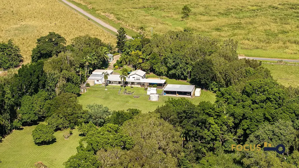 Sarina 5 Slaapkamer Spacious Rural Retreat in a Private Setting
