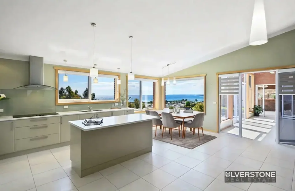 11 Burnett Cres, West Ulverstone, TAS 7315