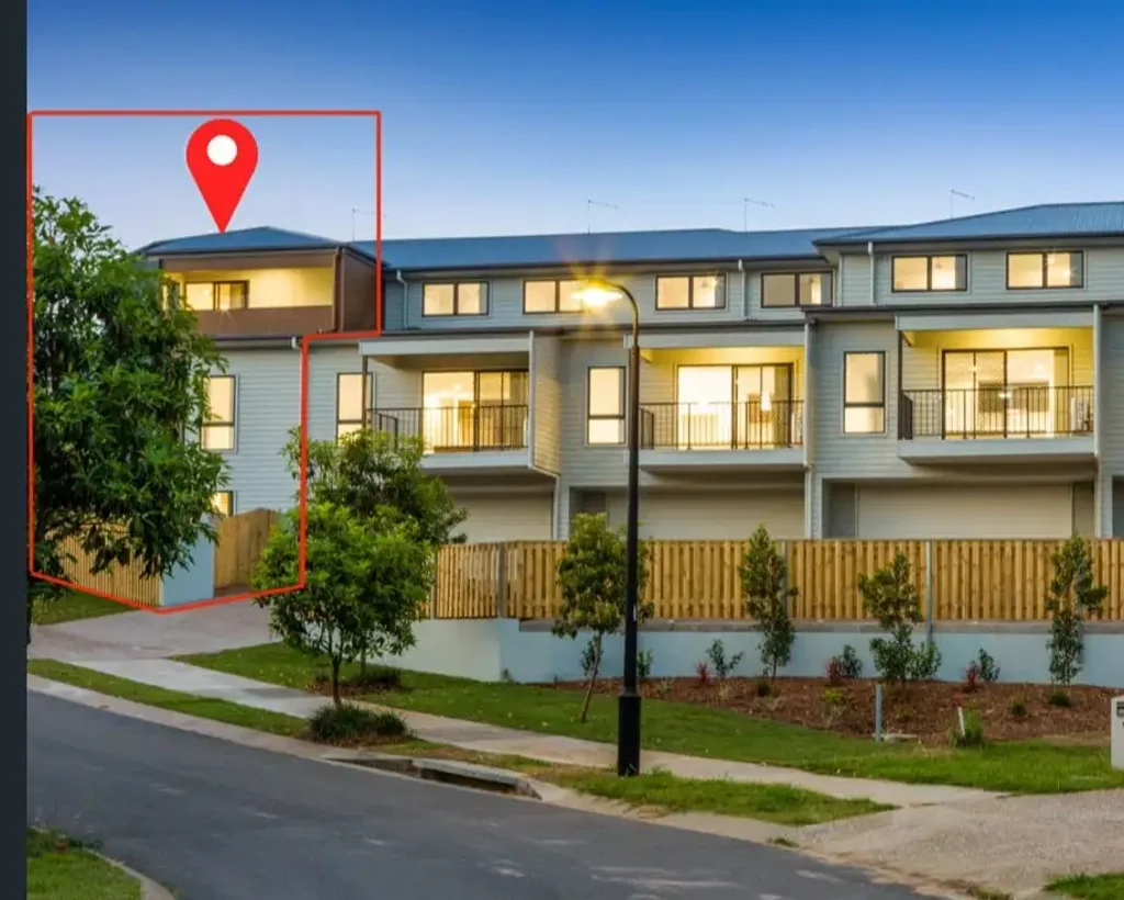 Modern Townhouse Living in Springfield Lakes!