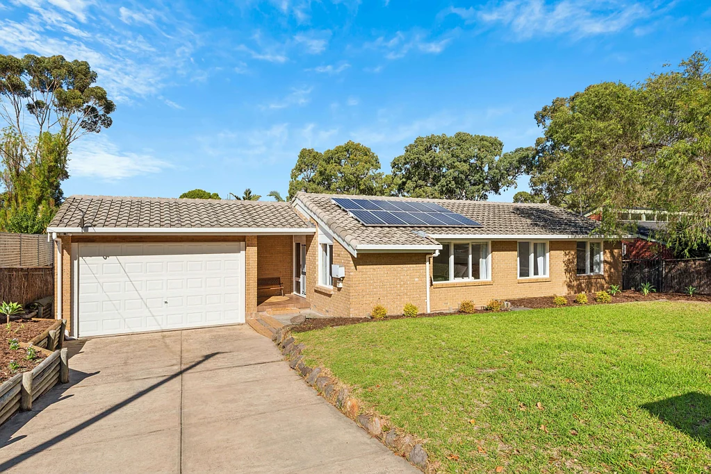 Flagstaff Hill 3Moenga Spacious Family Living with Pool, Tennis & Prime Position