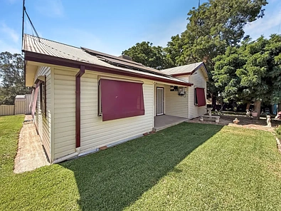 Narrandera 3房  COUNTRY LIFESTYLE JUST MINUTES FROM TOWN