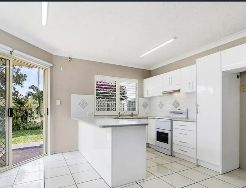 Level 1/1/10 Caroline Street, Woody Point, Brisbane - Northern Region , 3 Schlafzimmer, 2 Badezimmer, Unit