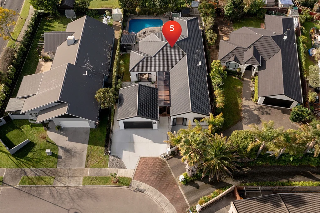 Papamoa 6 Bedroom Designed For All: Dual Living, One Address
