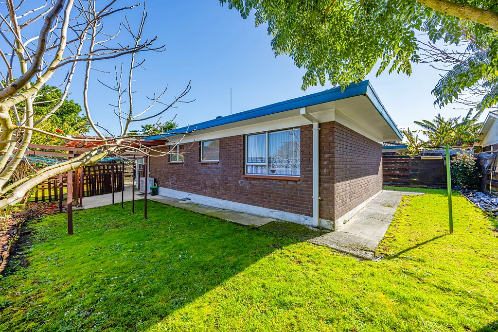2/17 Waimahia Avenue, Weymouth, Manukau City, Auckland