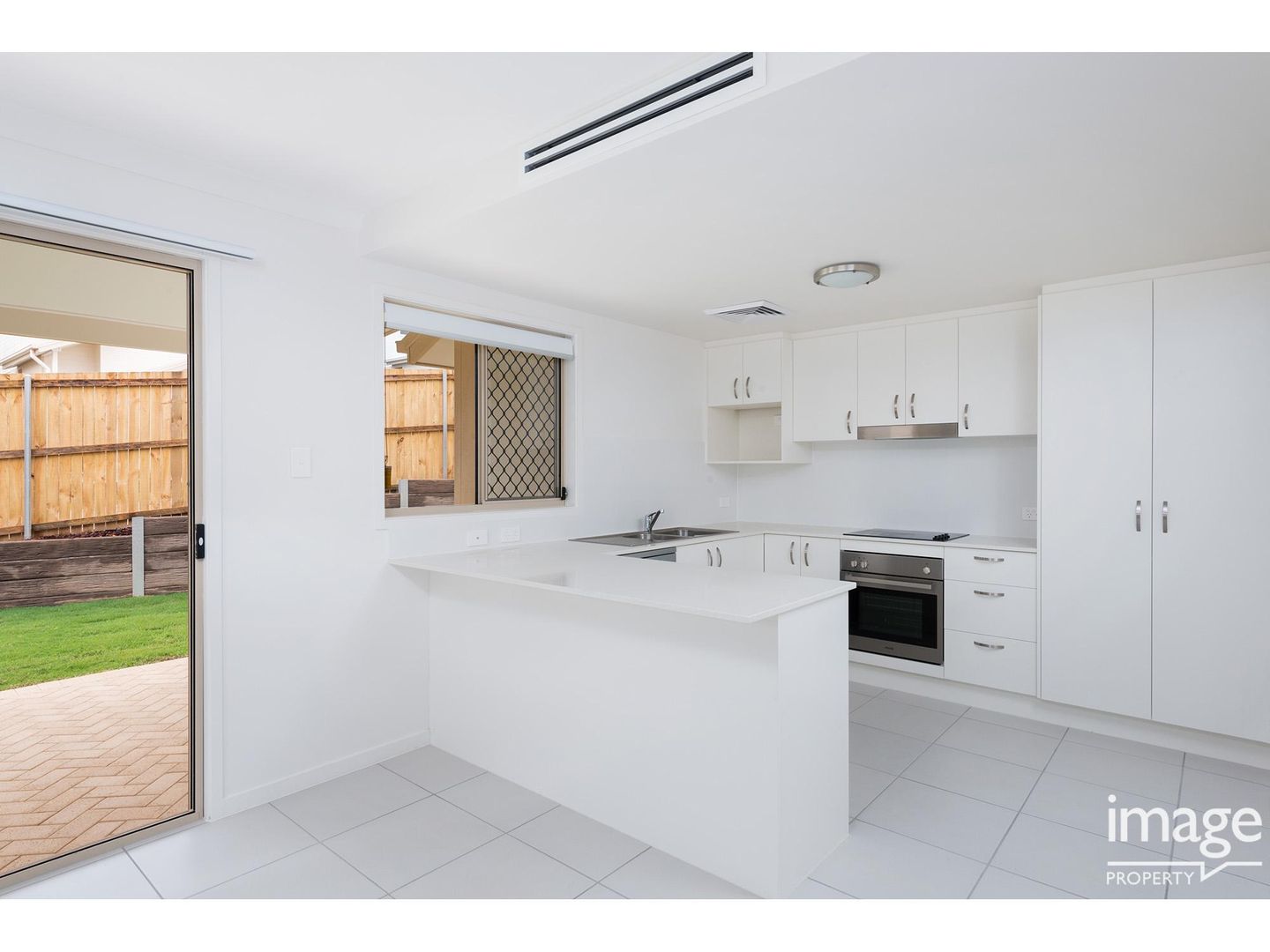 UNIT 1 99 BUNYA RD, EVERTON HILLS QLD 4053, 0 chambres, 0 salles de bain, Unit