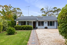 15 Evans Lookout Road, Blackheath