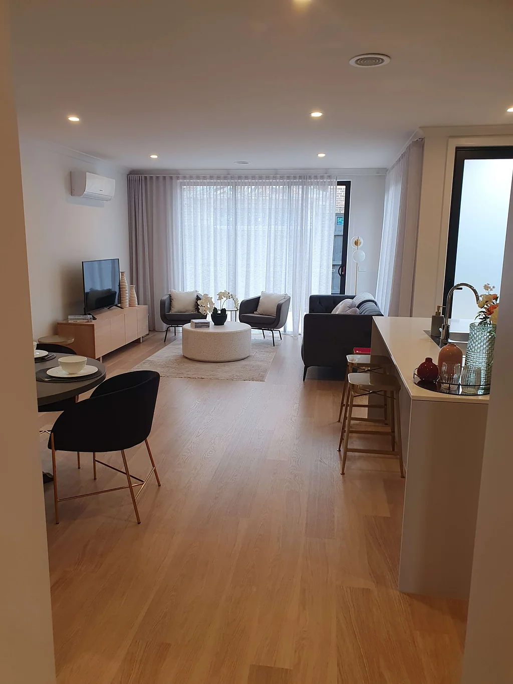 Narre Warren 4침실 CLOSE TO ALL AMENITIES!! NO HIDDEN COSTS