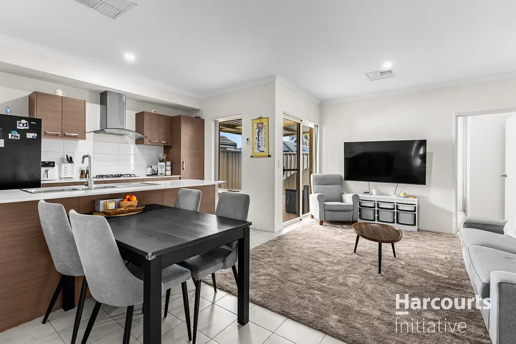 Westminster 3Kwarto Modern, Low-Maintenance Living in a Convenient Westminster Location