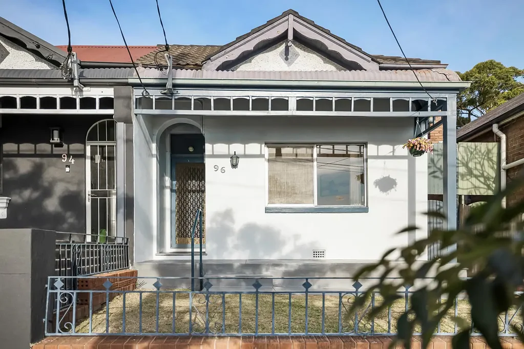 96 Unwins Bridge Road, St Peters, NSW 2044