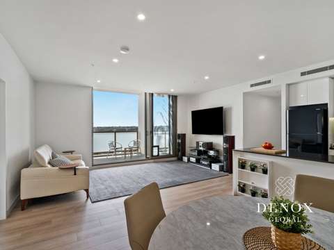 Ryde 3 Bedroom 3 Bedroom with MPR | Top Floor Apartment | Panoramic Views | Sunny North Western Aspect