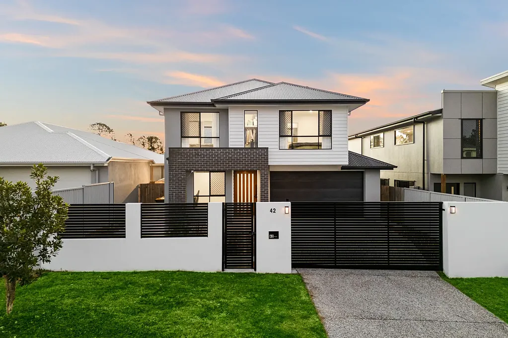 42 Pearl Street, Pallara, QLD 4110
