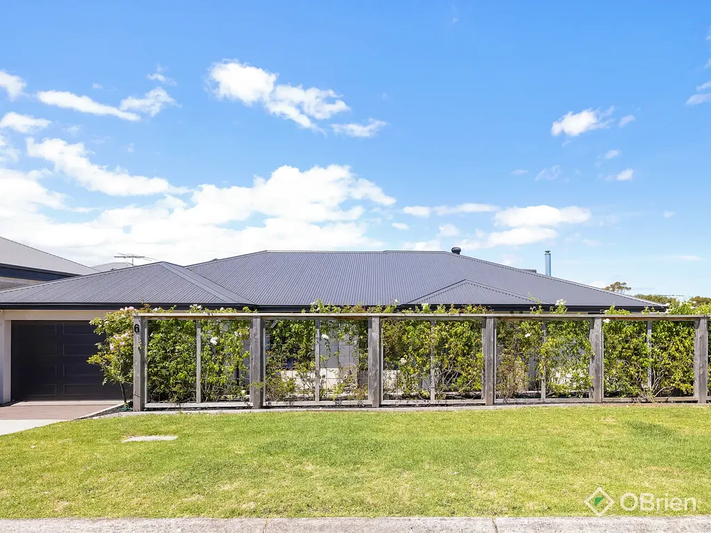 6 Baker Street, Cowes, VIC 3922