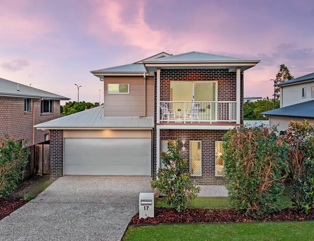 Spring Mountain 4Kwarto Modern Family Living With Space, Style & Elevated Outdoor Areas