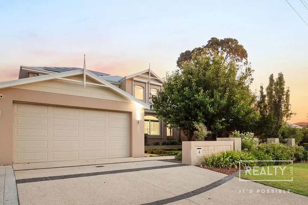 4 Dempster Place, Sorrento, WA 6020