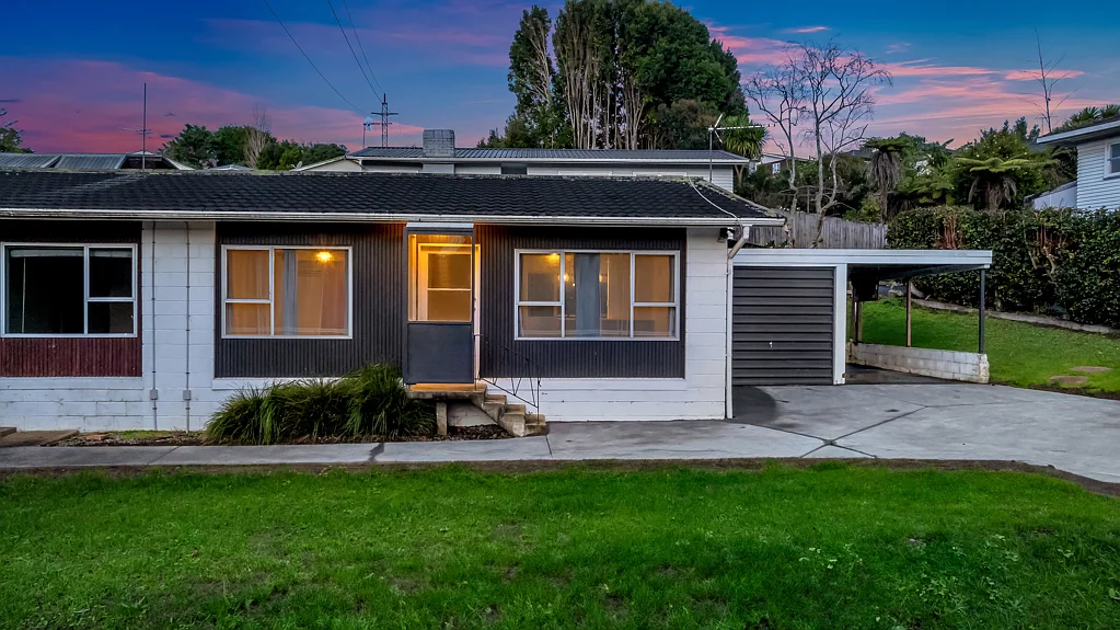1/17 Emirau Place, Glenfield, North Shore City, Auckland