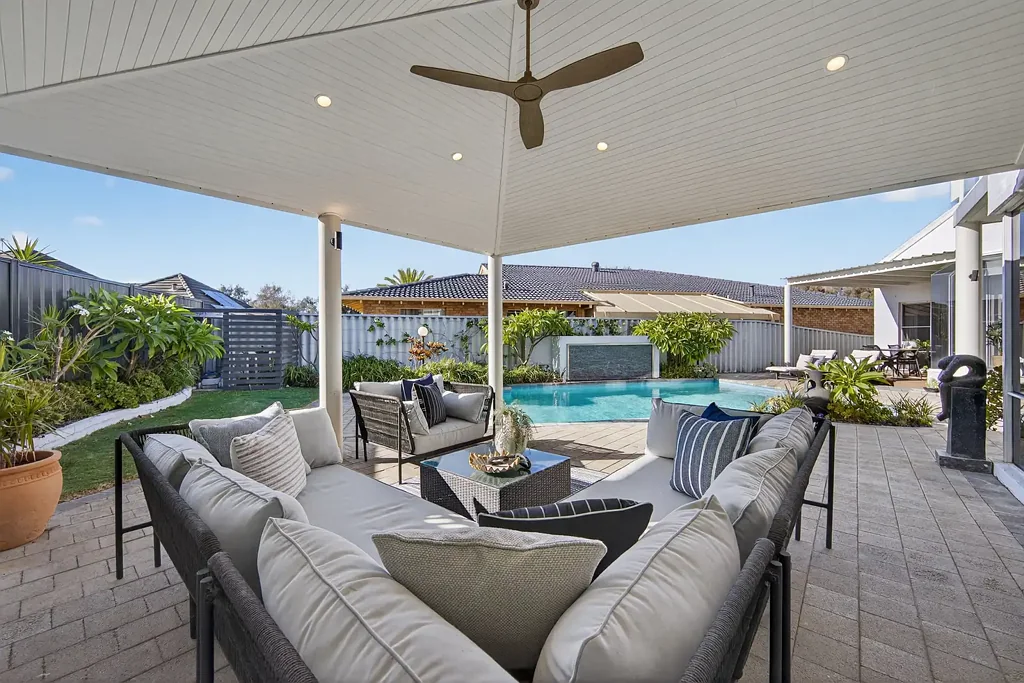 6 Anitra Court, Sorrento, WA 6020
