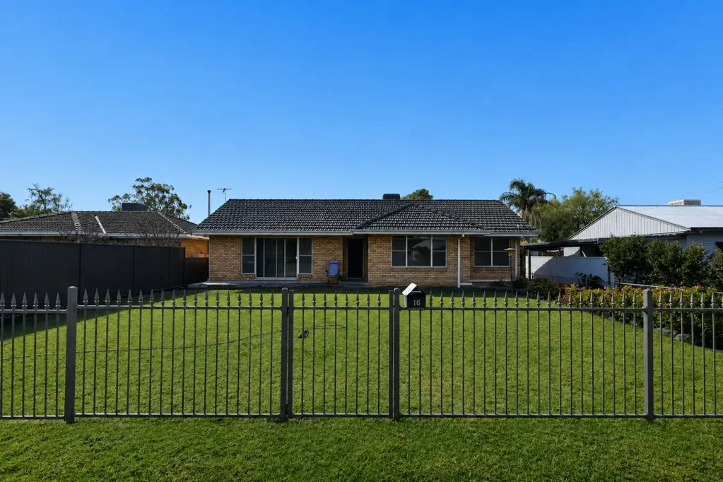 16 George Street, Gunnedah, NSW 2380, 3 slaapkamers, 1 badkamers, House