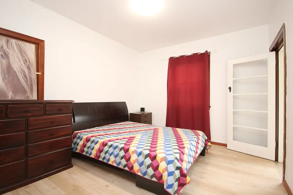 FURNISHED ART DECO APARTMENT
