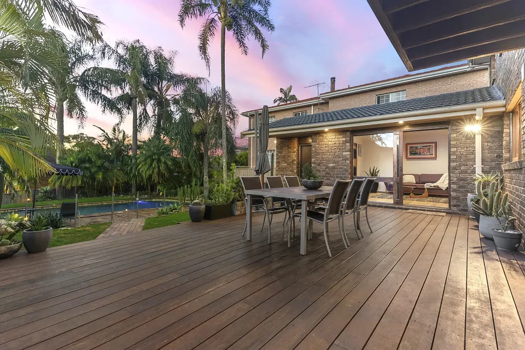 Illawong 5Zimmer Large Family Living With Poolside Appeal