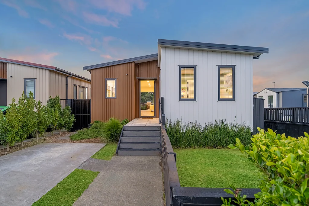 17 Pukanui Avenue, Flat Bush, Manukau City, Auckland