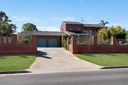 20 Cornwall Drive, Gulfview Heights