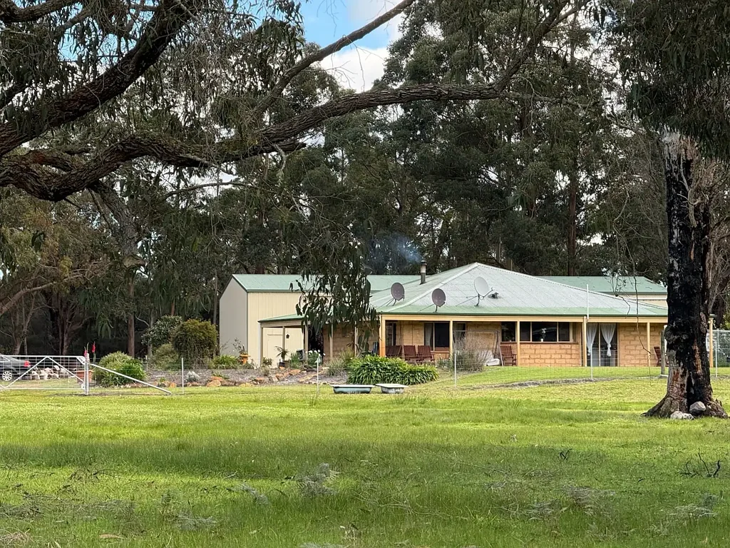 Northcliffe Parkfield - the Good Life! 6.7442*ha (approx. 16.66*Ac)