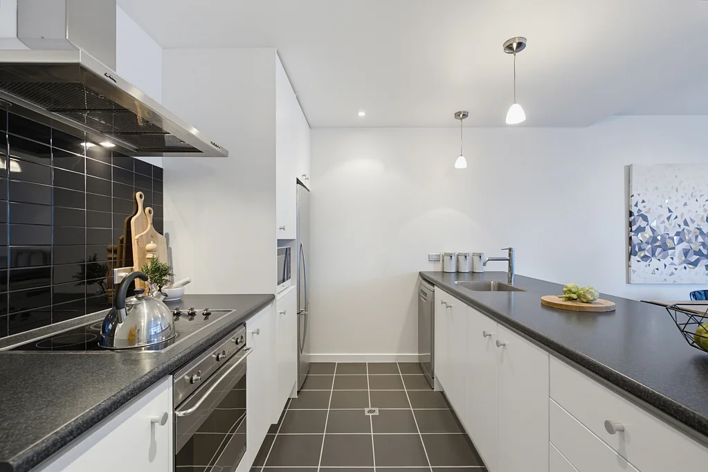 Wellington Central 2房  Vacant, Refreshed & Ready To Enjoy! 2brms+Carpark