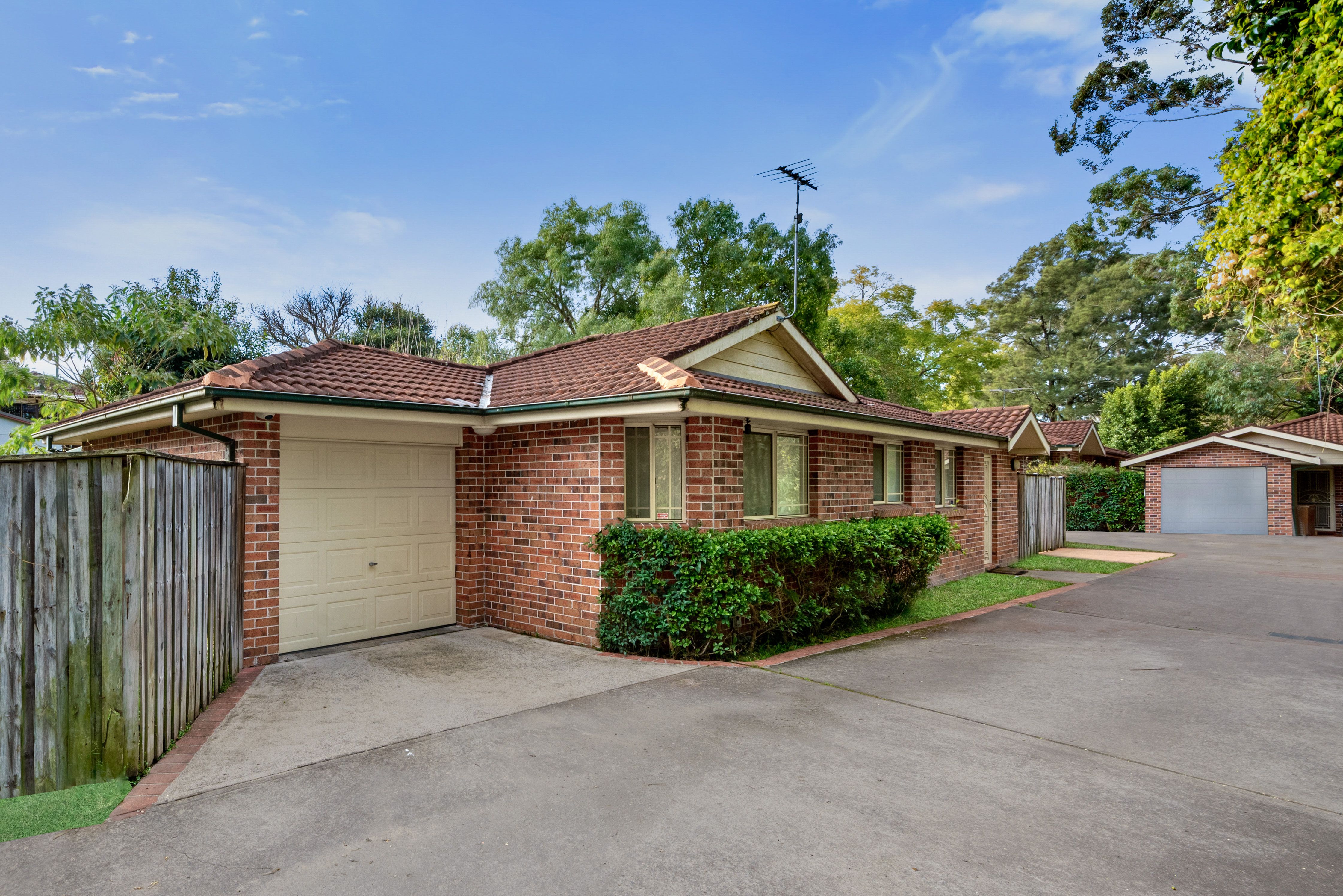 UNIT 5 56 MYEE RD, MACQUARIE FIELDS NSW 2564, 0 રૂમ, 0 બાથરૂમ, House