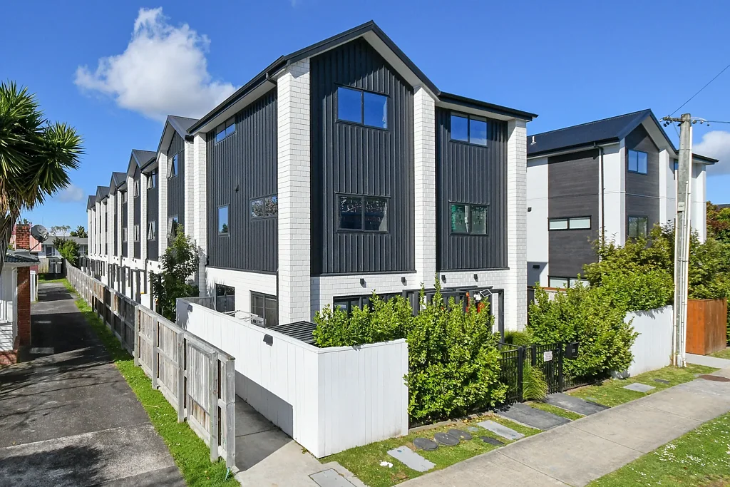 Te Atatu Peninsula 2ਬੈੱਡਰੂਮ YOUR FIRST HOME ON THE PENINSULA $629,000