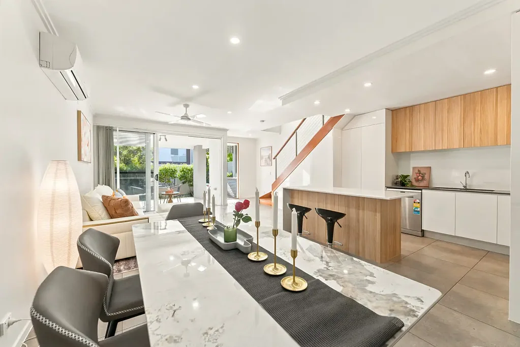 Robina 3ห้องนอน NO BODY CORPORATE – Vacant, Ready to Occupy or Rent