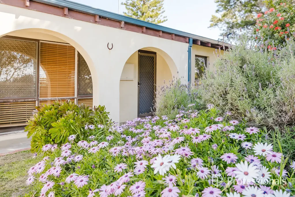 Two Rocks 3Phòng ngủ BUSH RESERVE OUTLOOK ON OVER 800M2'S!!