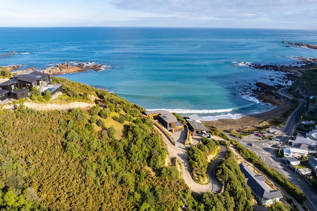 Houghton Bay  A Rare Coastal Landholding