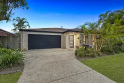 9 Goldcrest Drive, Upper Coomera