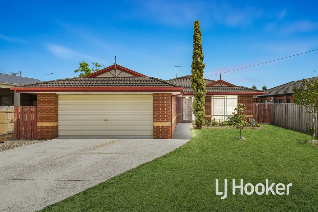 65 Greenwood Drive, Carrum Downs, VIC 3201
