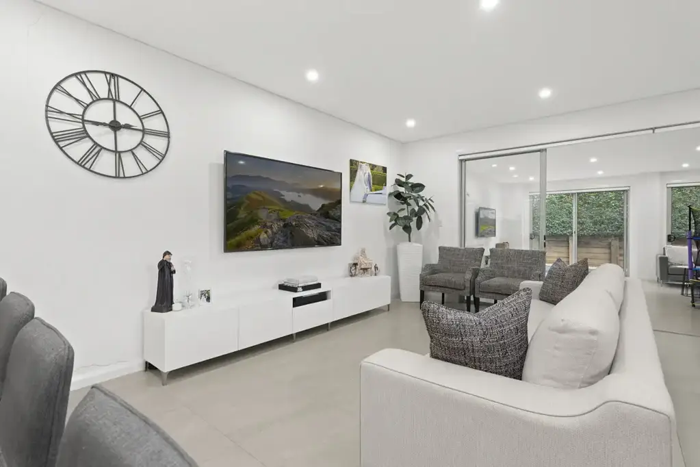 Spacious Home in Merrylands