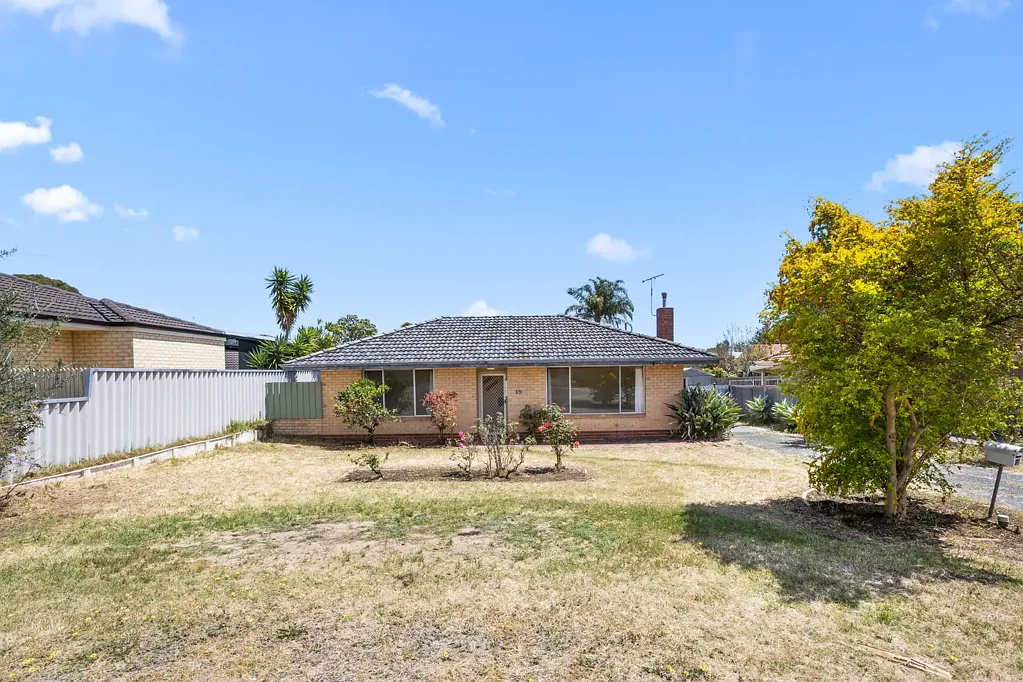 15 England Street, Hamilton Hill, WA 6163