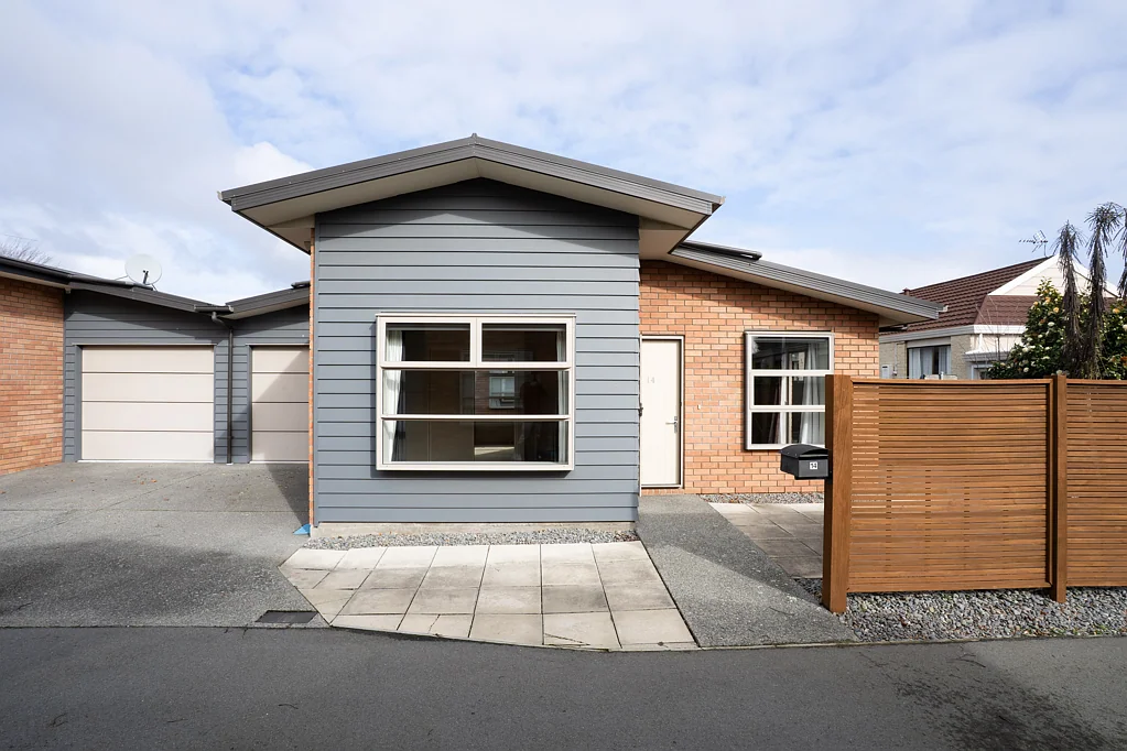 Sockburn 2房  Sunny Over-60s Unit in Gladson Villas!