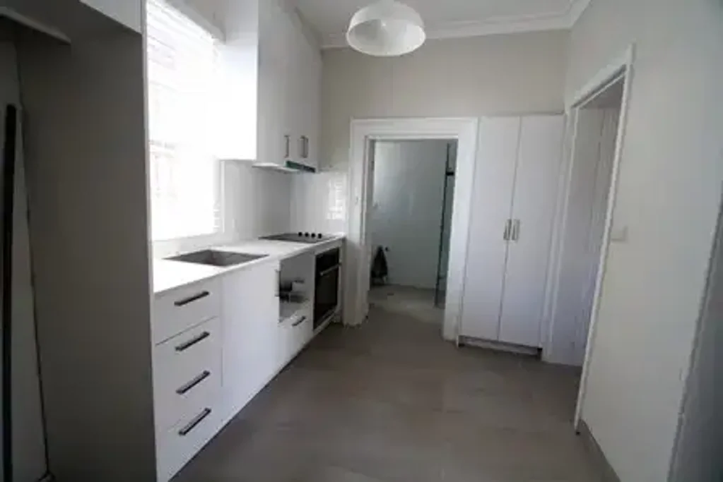 TWO BEDROOM APARTMENT IN SOUGHT AFTER LOCATION