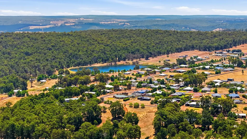 37 Manor Ridge, Bridgetown, WA 6255