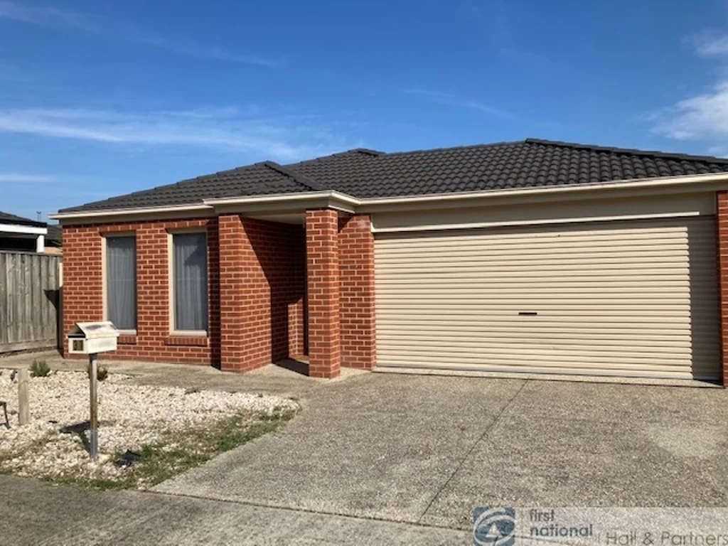 Stunning 4 Bedroom Home in Narre Warren!