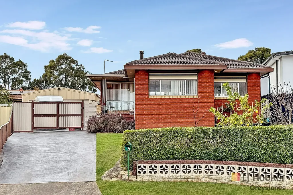 7 Wayne Crescent, Greystanes, NSW 2145