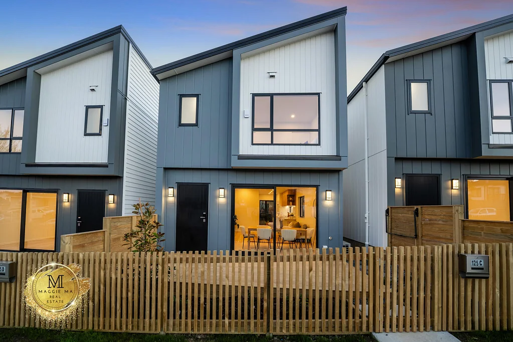 Pakuranga Heights 4 Bedroom Quality Brand New Homes in Pakuranga