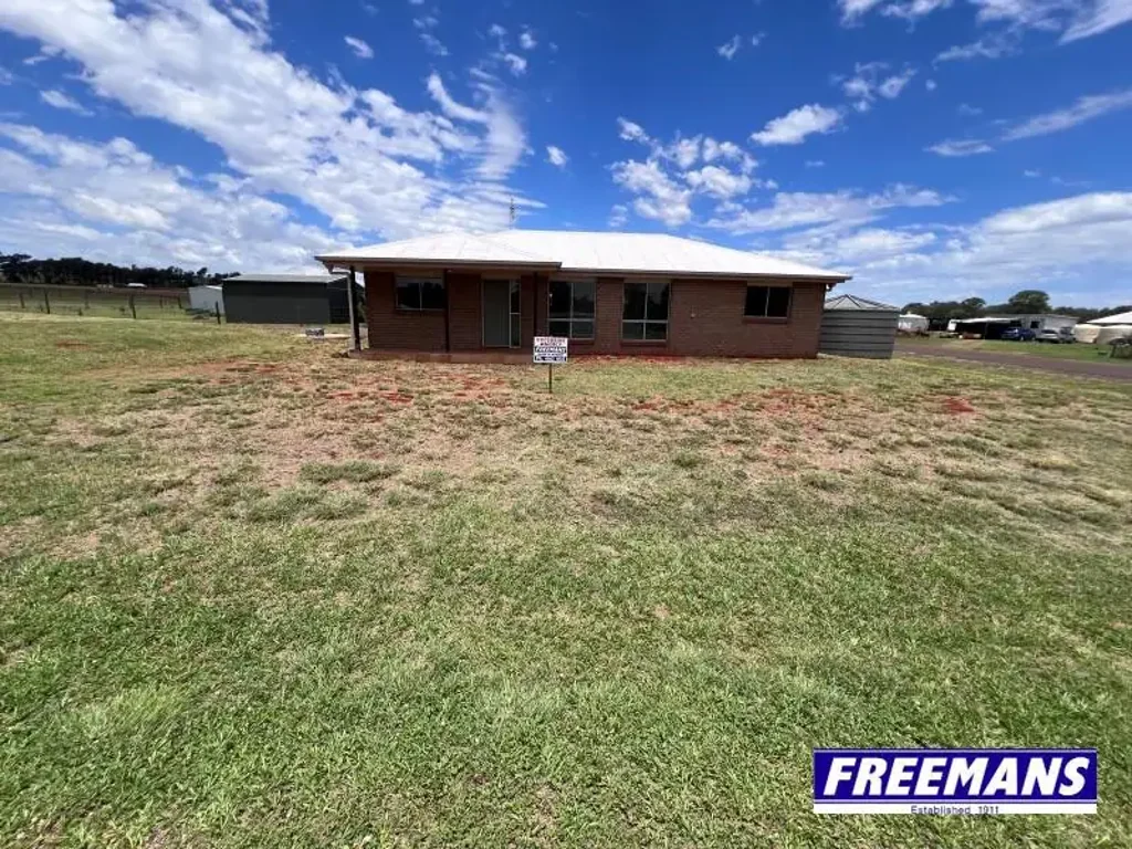 10 Earl Street, Memerambi, QLD 4610
