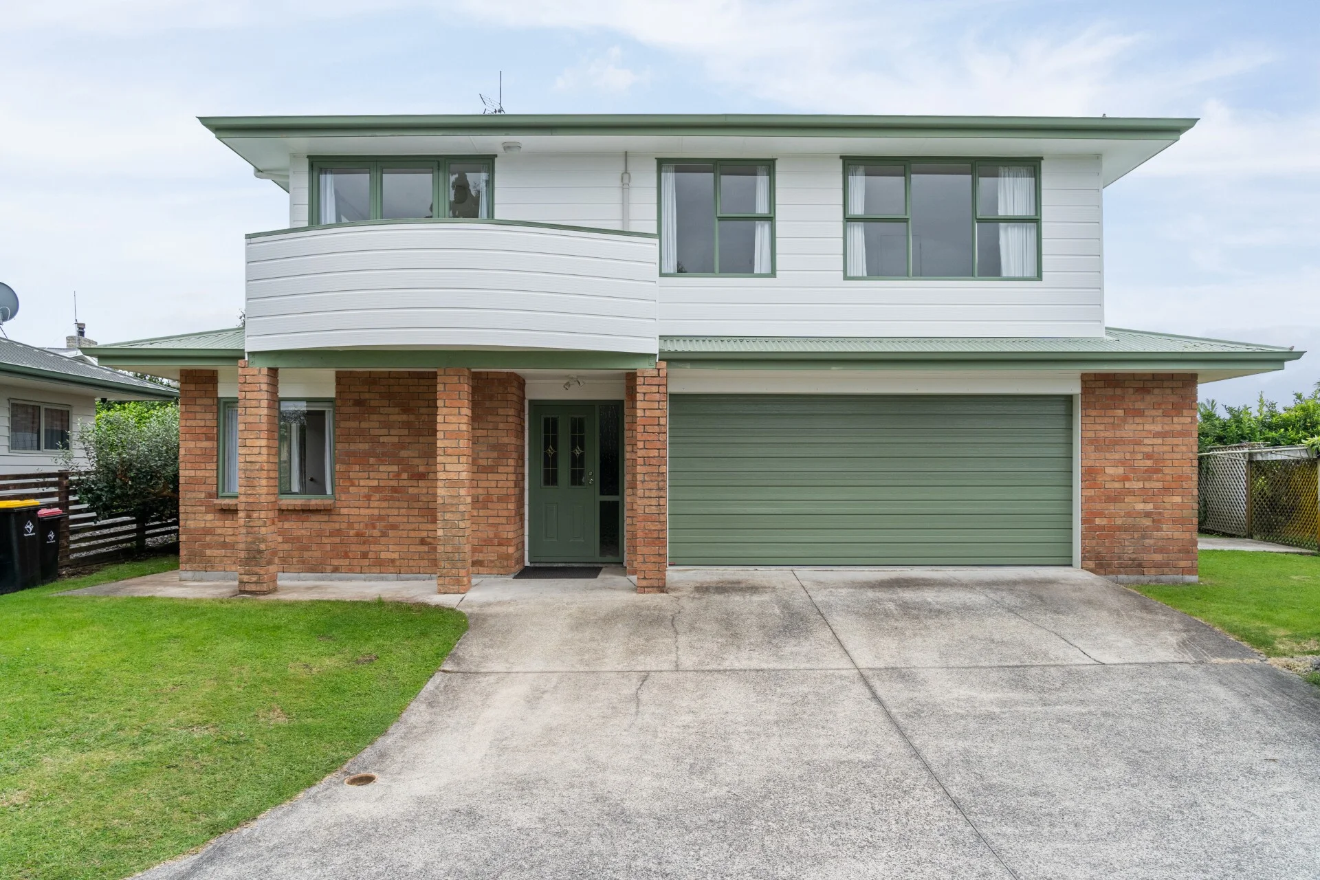 Brookfield 3房  Tidy Brick Home in Sunny Elevated Spot