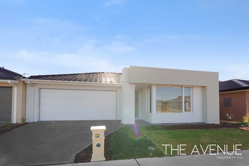 Light-Filled 4-Bedroom Home - Move In Ready!