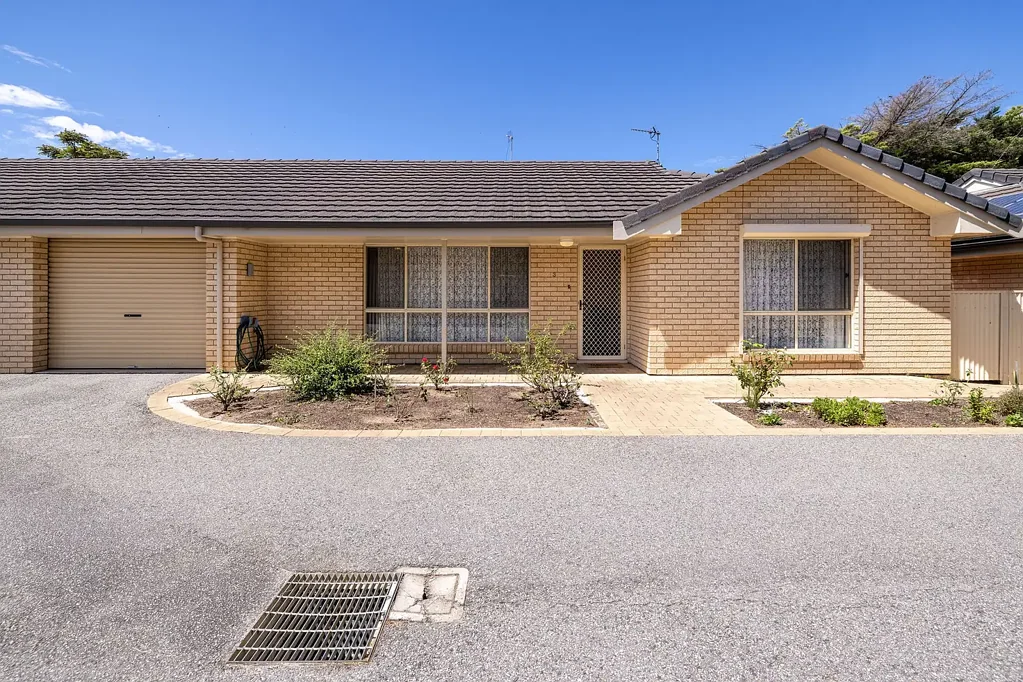 Low-Maintenance Living at Flinders Court